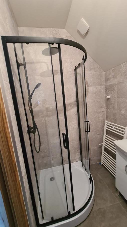 W20 Hostel Goledzinow المظهر الخارجي الصورة