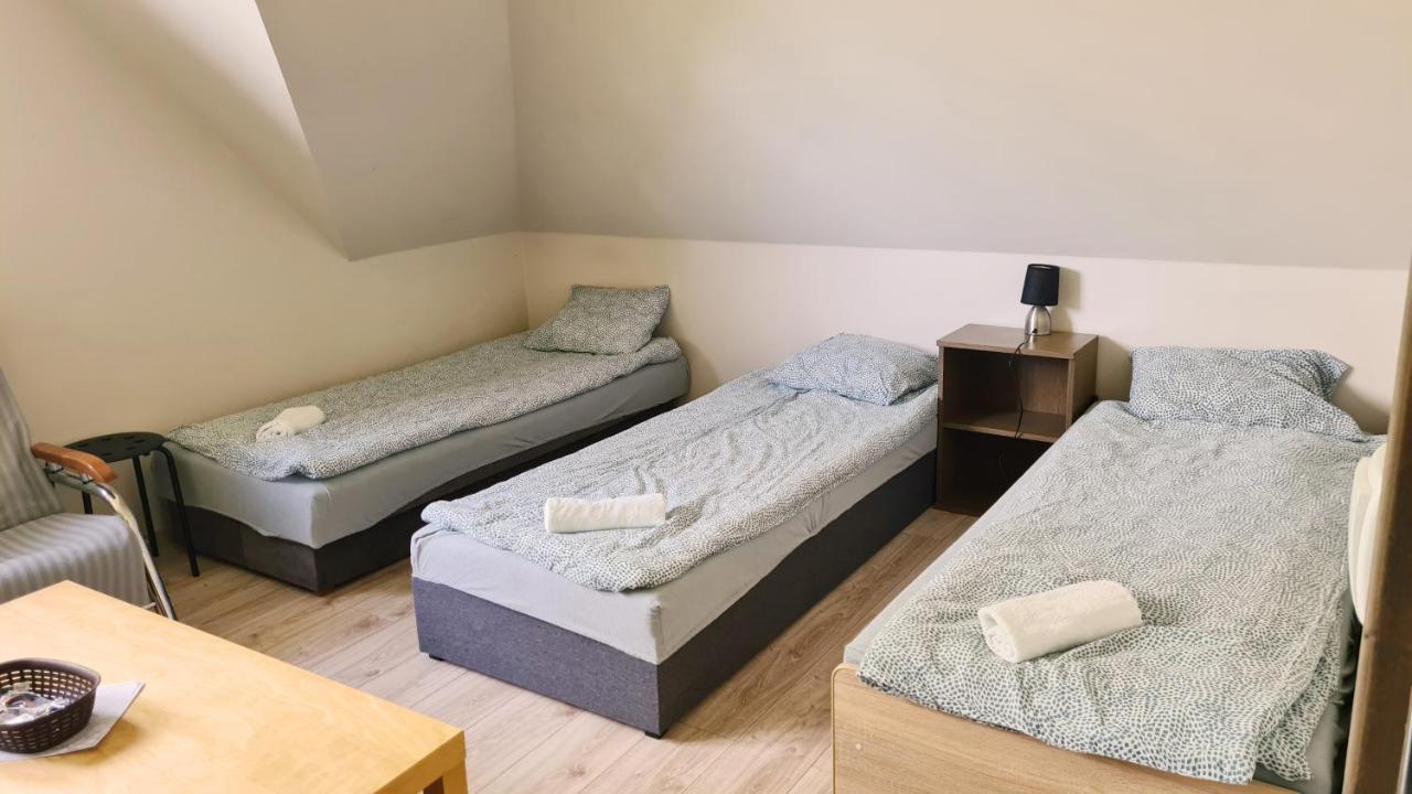 W20 Hostel Goledzinow المظهر الخارجي الصورة