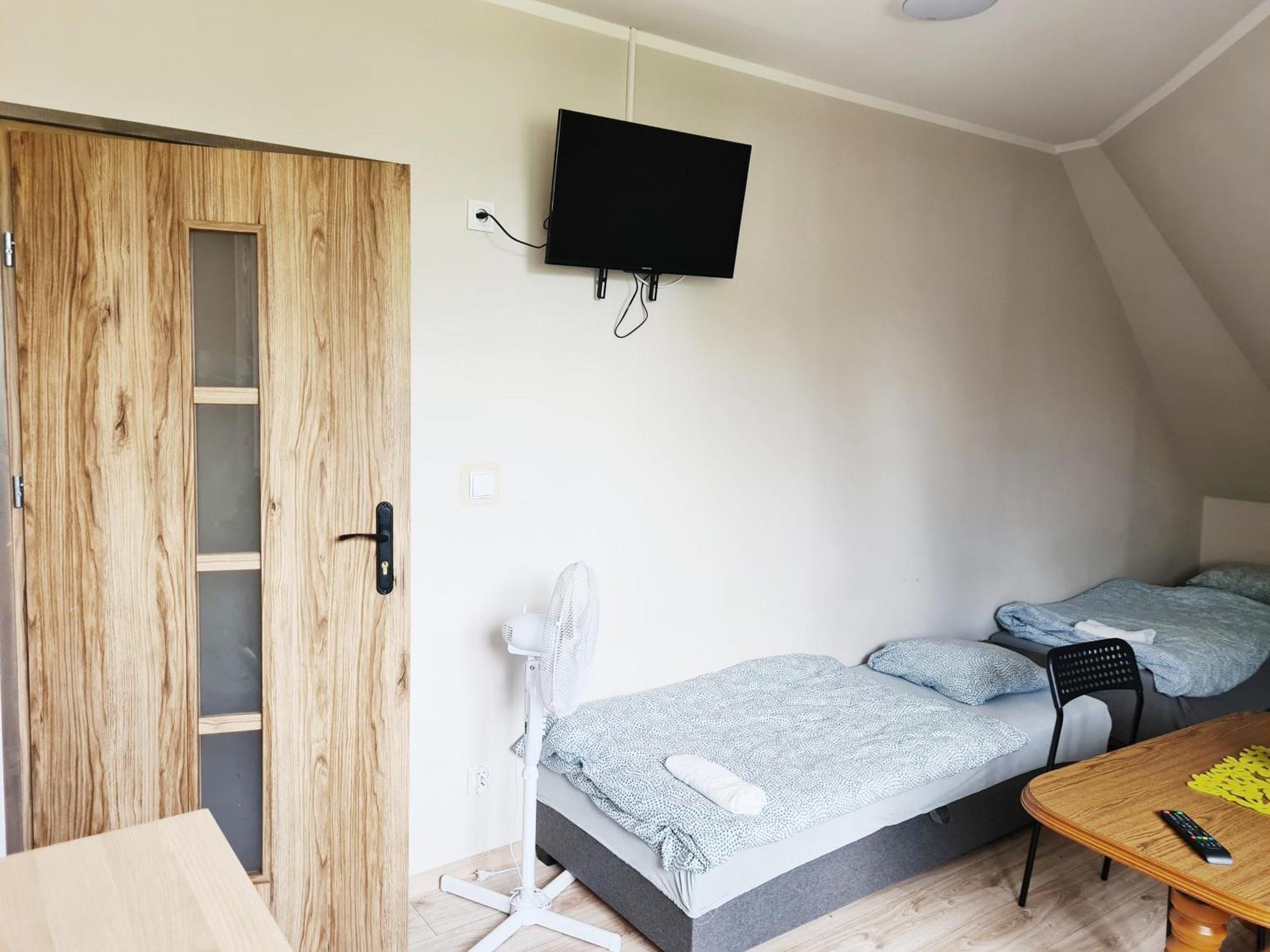W20 Hostel Goledzinow المظهر الخارجي الصورة
