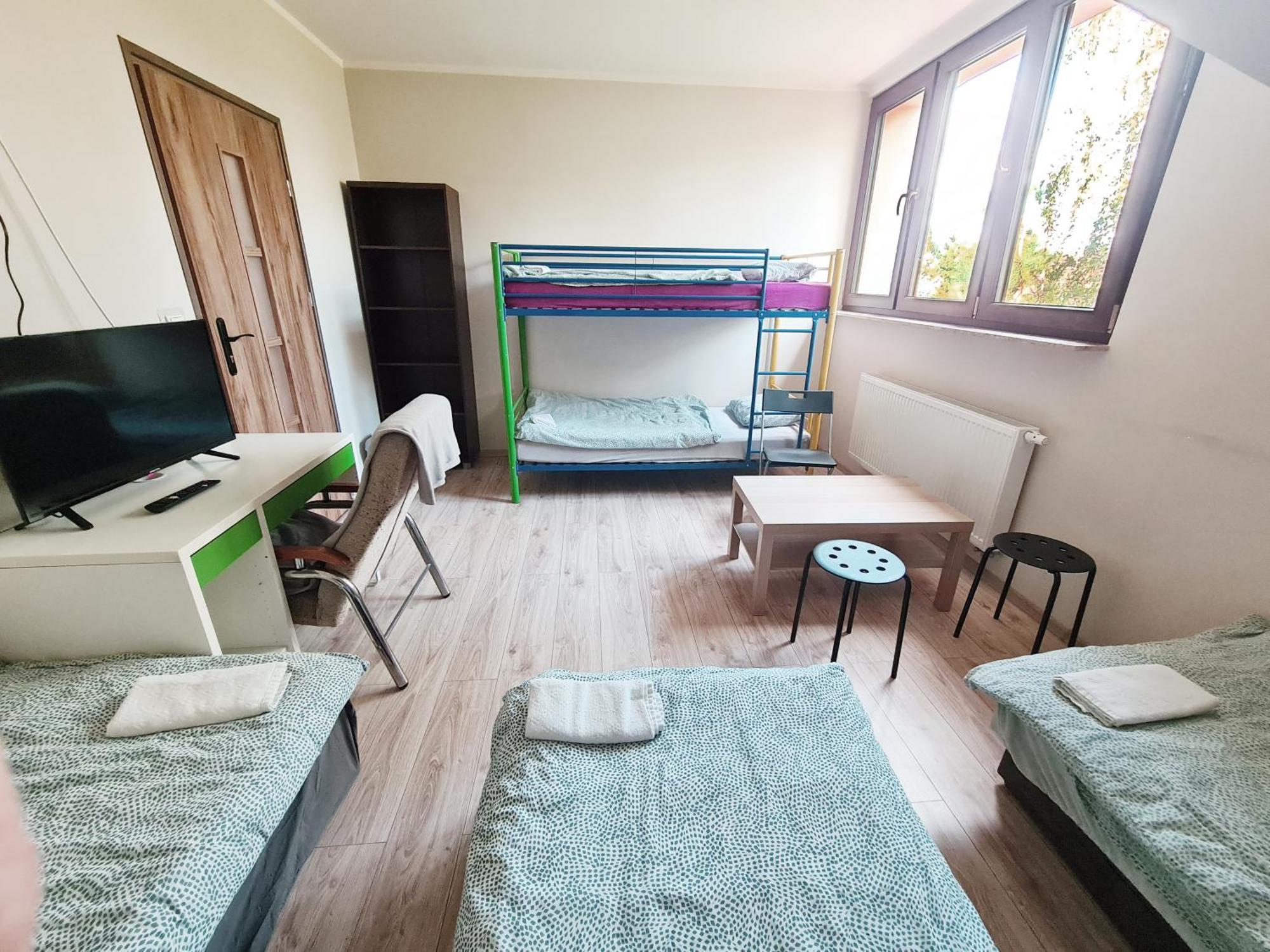 W20 Hostel Goledzinow المظهر الخارجي الصورة