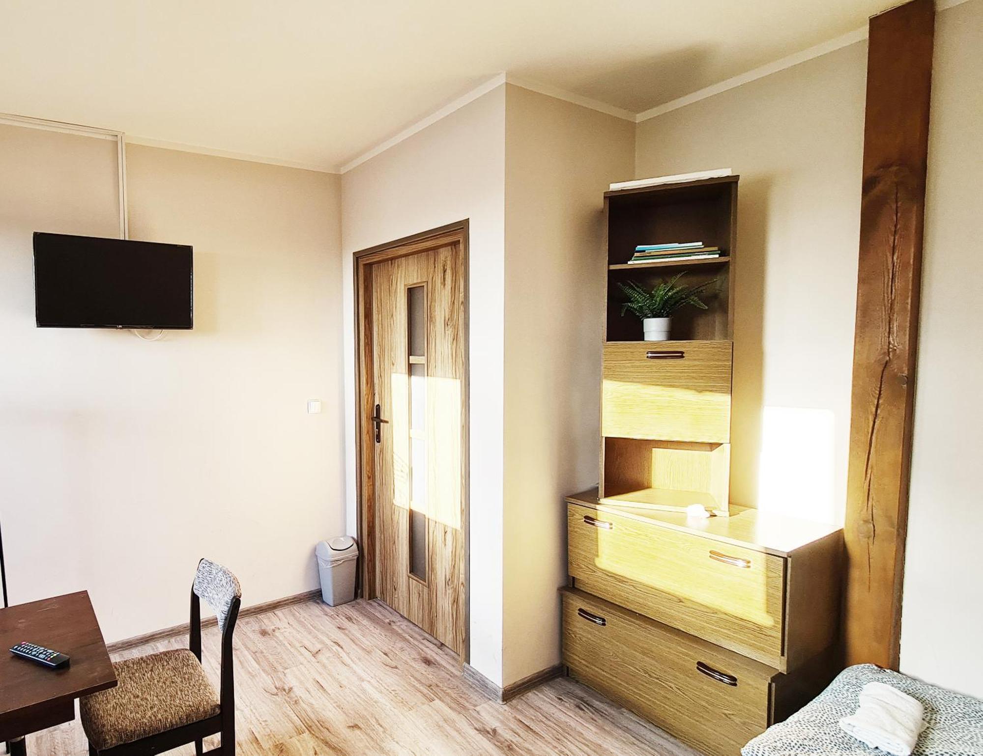 W20 Hostel Goledzinow المظهر الخارجي الصورة